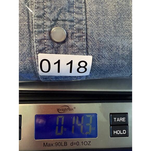 PD&C Denim Snap Button Western Shirt Men’s Medium Chambray Vintage Look - Picture 9 of 9